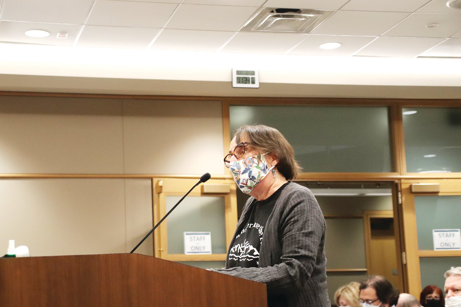 Karen Ray, a leader of the Safe the Farm group, testifies at the public hearing.