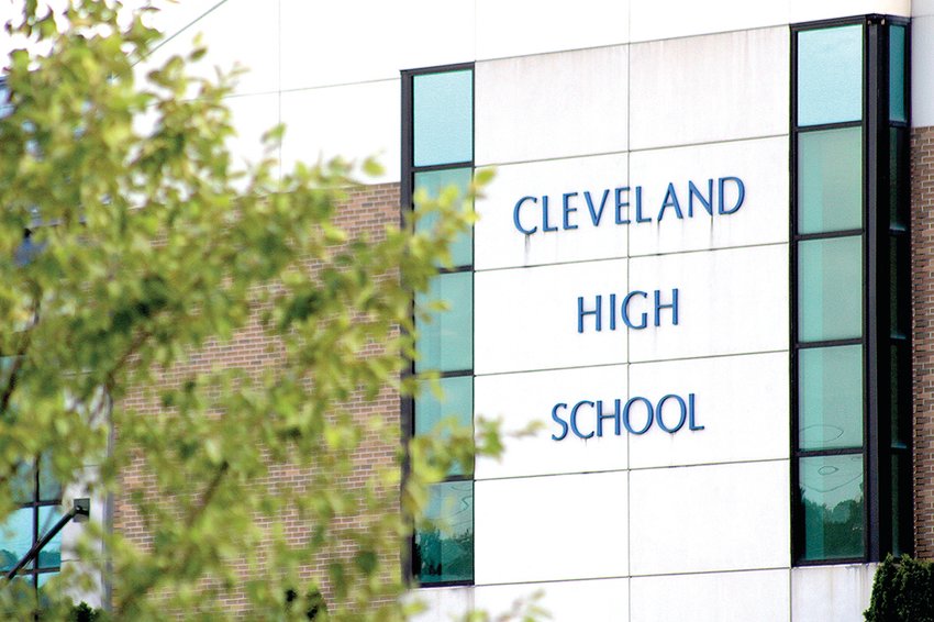 CHS fell from 62nd to 89th in Tennessee rankings by U.S. News &amp; World Report.