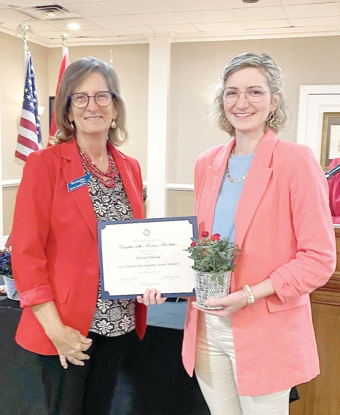 Olivia Cawood (right) is the 2022 &quot;Outstanding Junior Member&quot; for Ocoee Chapter of the Daughters of the American Revolution. With her is Betsy Bassette, Ocoee Chapter first vice regent. The Outstanding Junior Award honors young women who have &quot;truly promoted the aims and purposes of the National Society,&quot; and participated in community activities.