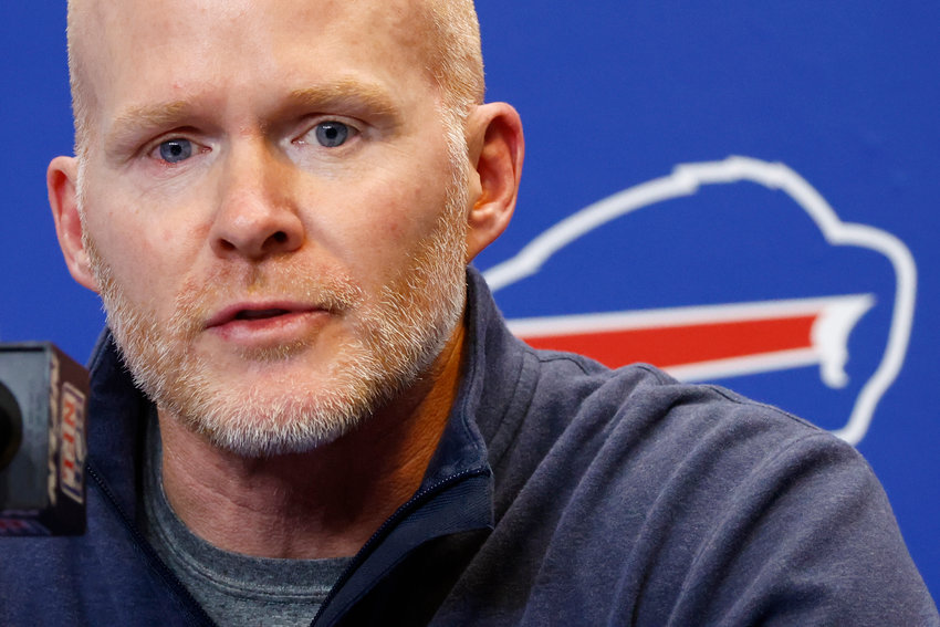 BUFFALO BILLS' head coach Sean McDermott has been praised for his handling of the team in the wake of the scary injury to safety Damar Hamlin  after collapsing on the field during the Bill's NFL  game against the Cincinnati Bengals.