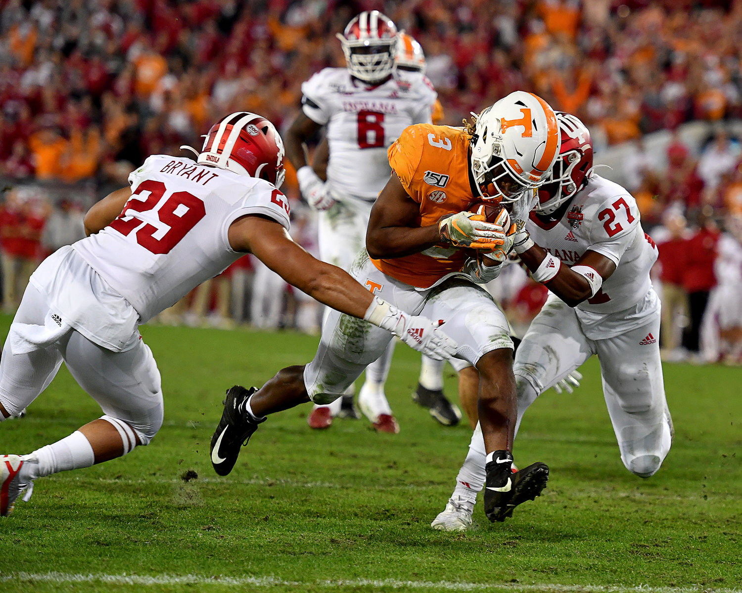 Tennessee Volunteers running back Eric Gray (3) on his way to the game-winning touchdown in the fourth quarter of the Gator Bowl NCAA football game against the Indiana Hoosiers Thursday, January 2, 2020, at TIAA Bank Field in Jacksonville, Fla.