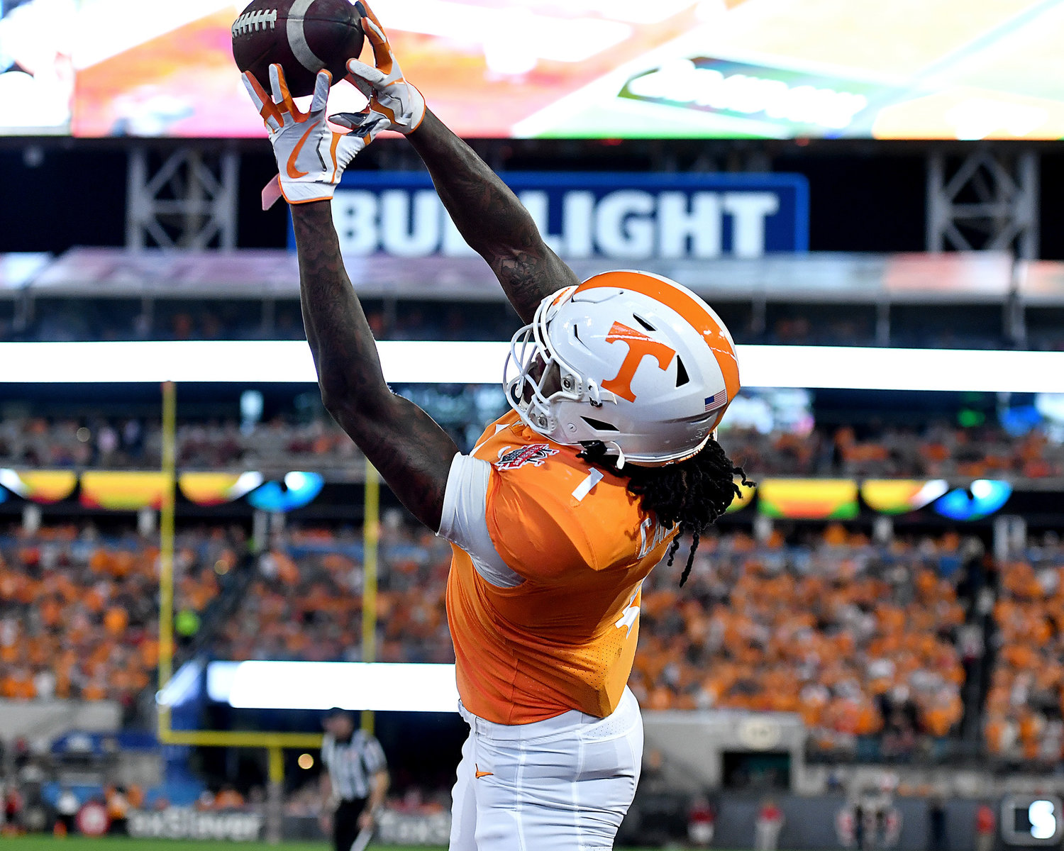 Tennessee Volunteers wide receiver Marquez Callaway (1) reaches for a pass in the end zone but can't quite get it during the first half of the Gator Bowl NCAA football game against the Indiana Hoosiers Thursday, January 2, 2020, at TIAA Bank Field in Jacksonville, Fla.