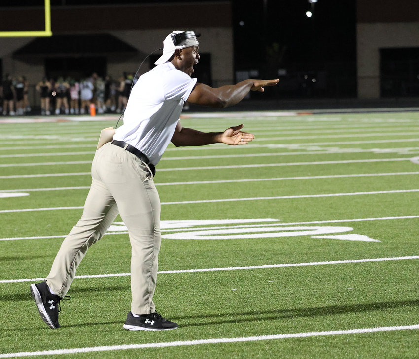 Johnathan Gray has integrated into the Aledo coaching staff.