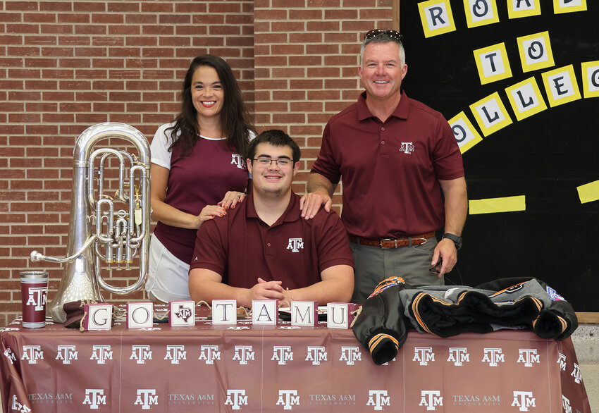 Luke Shelton signed with Texas A&M University in music. He is shown with Penny and Brian Shelton.