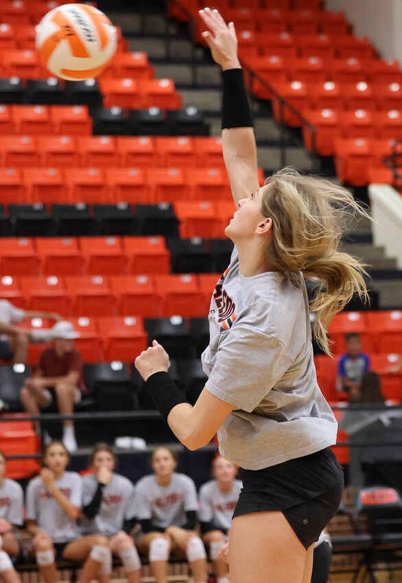 Vivian Parker goes for a kill in the alumni game.