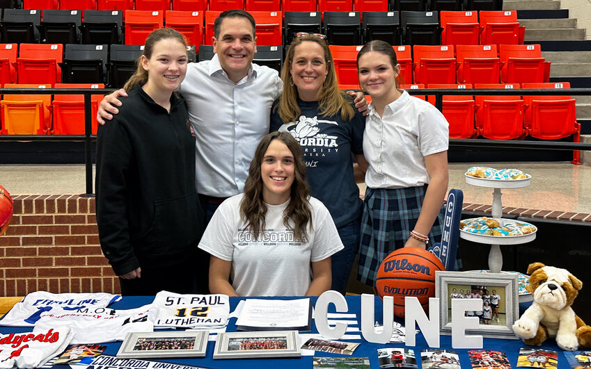 Caroline Browning – Concordia University (Nebraska) – Women’s Basketball.Kristen, Scott, Natalie and Samantha Browning