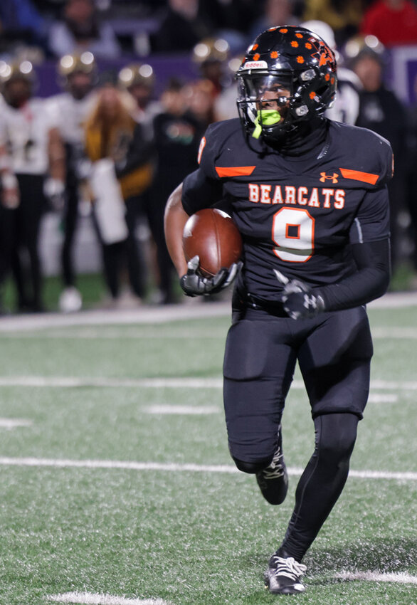 ALedo's leading rusher Ray Guillory left the game early with a suspected flare-up of an injury, but still had five carries for 65 yards against Abilene.