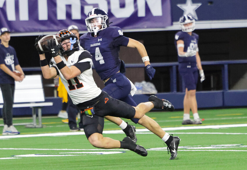 Trace Clarkson (11) had four catches for 72 yards against Smithson valley.