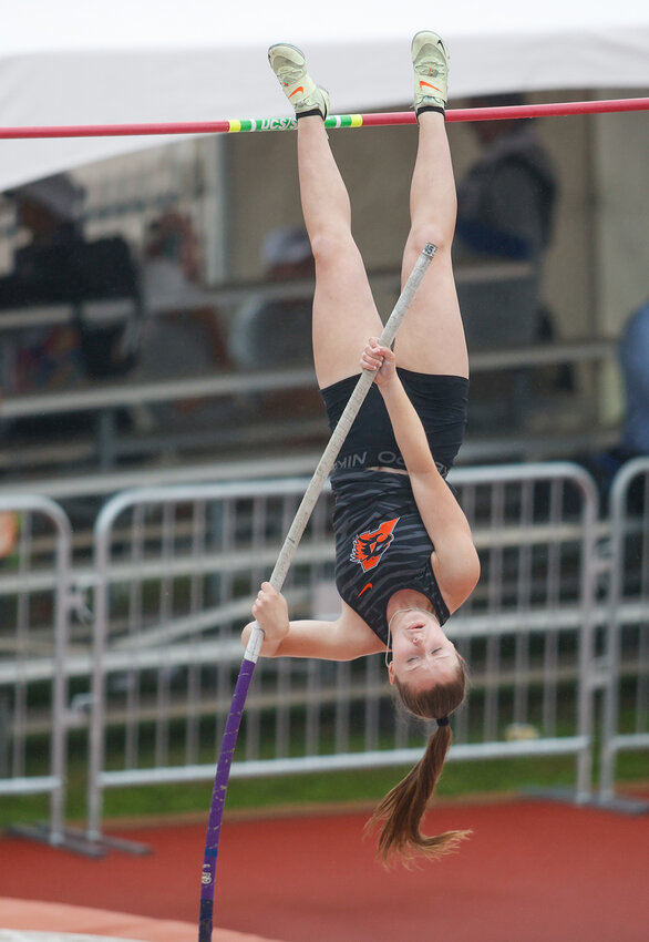 Senior Taylor Hindman medaled for a second time at state in the pole vault, capturing bronze this season, her third straight to reach state. She won a silver medal last season.
