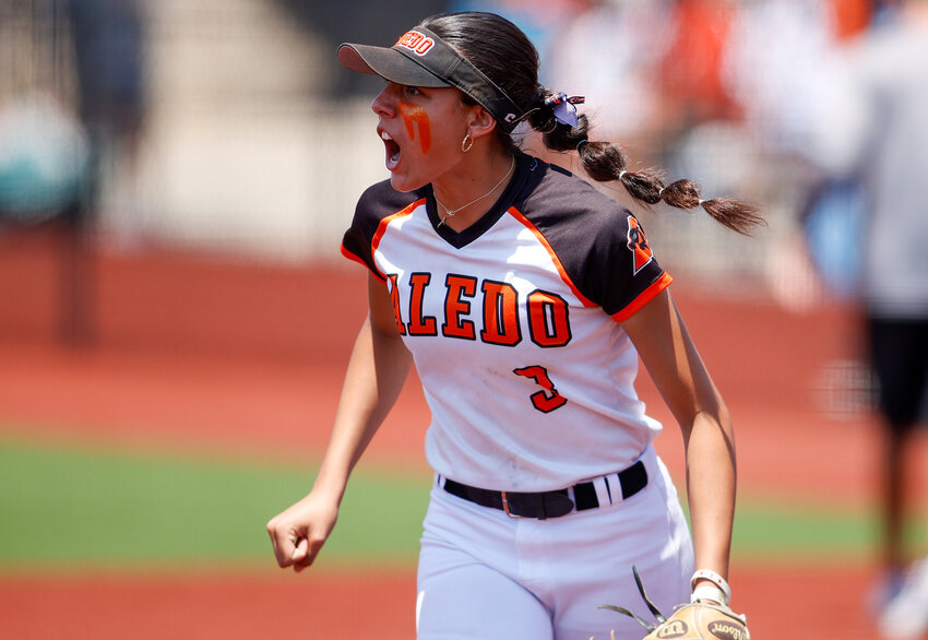 Aledo junior Marina Taveras (3) reacts after an out during the Class 5A state softball semifinal between Aledo and Harlingen South, on May 31, 2024 in Georgetown. Harlingen South won, 1-0.