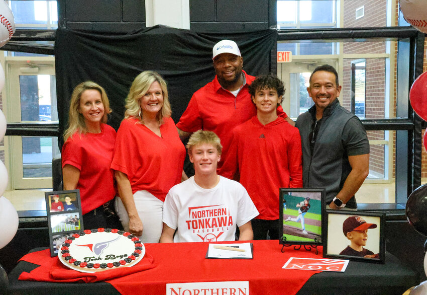 Rhett Spiers – Northern Oklahoma College – Tonkawa, baseball.Krista, Lisa, Jerry, Ledger and Larry
