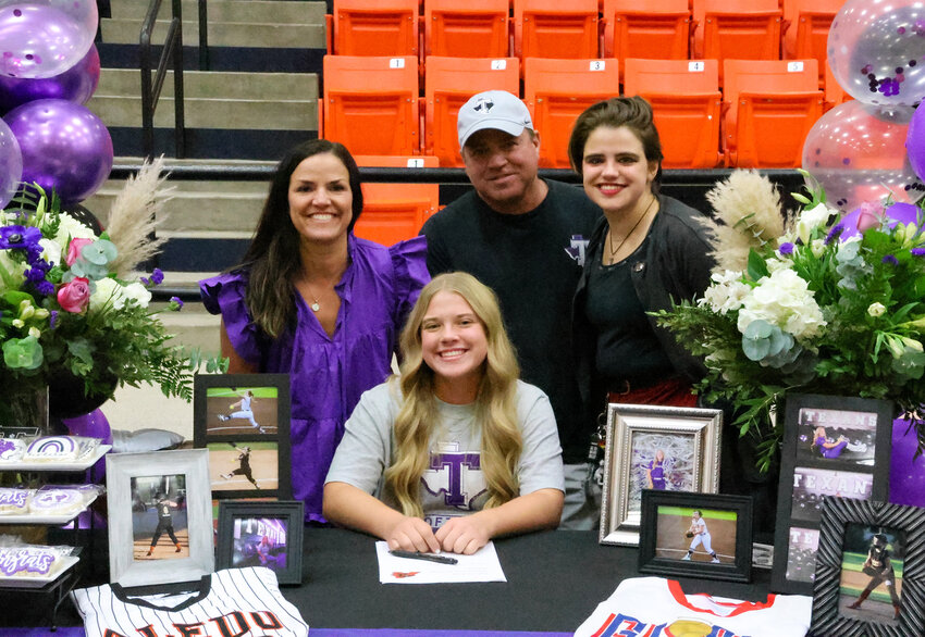 Taylor McKean – Tarleton State University, softball.Pat, Shelley and Grace McKean