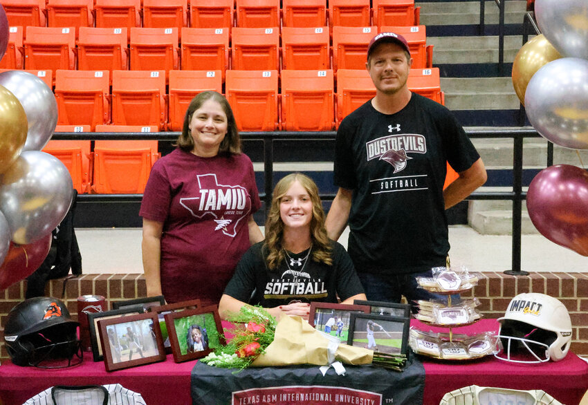 Austyn Marriage – Texas A&M International University, softball.David and Casie Marriage