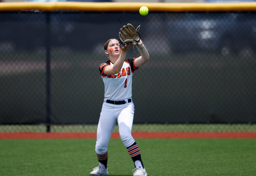 Aledo center fielder Jordyn Edington (1) catches a fly ball for an out during the Class 5A state softball semifinal.