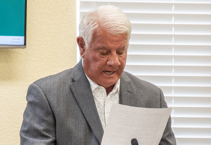 Outgoing Willow Park mayor Doyle Moss gives his farewell remarks during the May city council meeting.