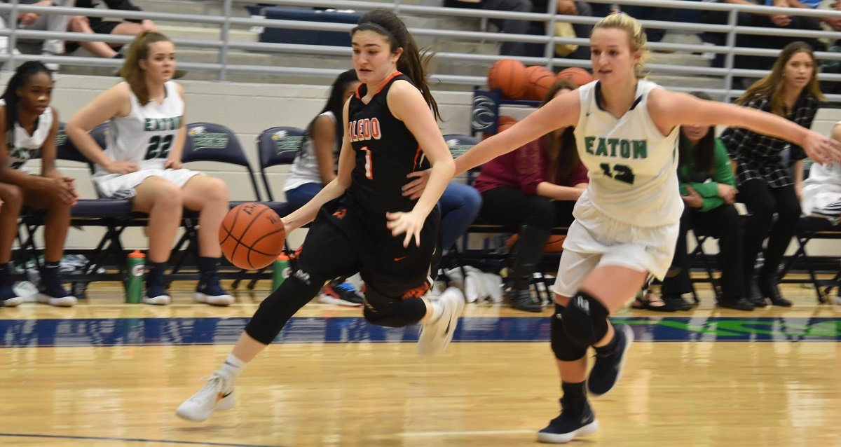 Aledo junior guard Lauren Cox (1) hustles down the court during the Ladycats' victory Friday night at Eaton High School. Photos by Tony Eierdam
