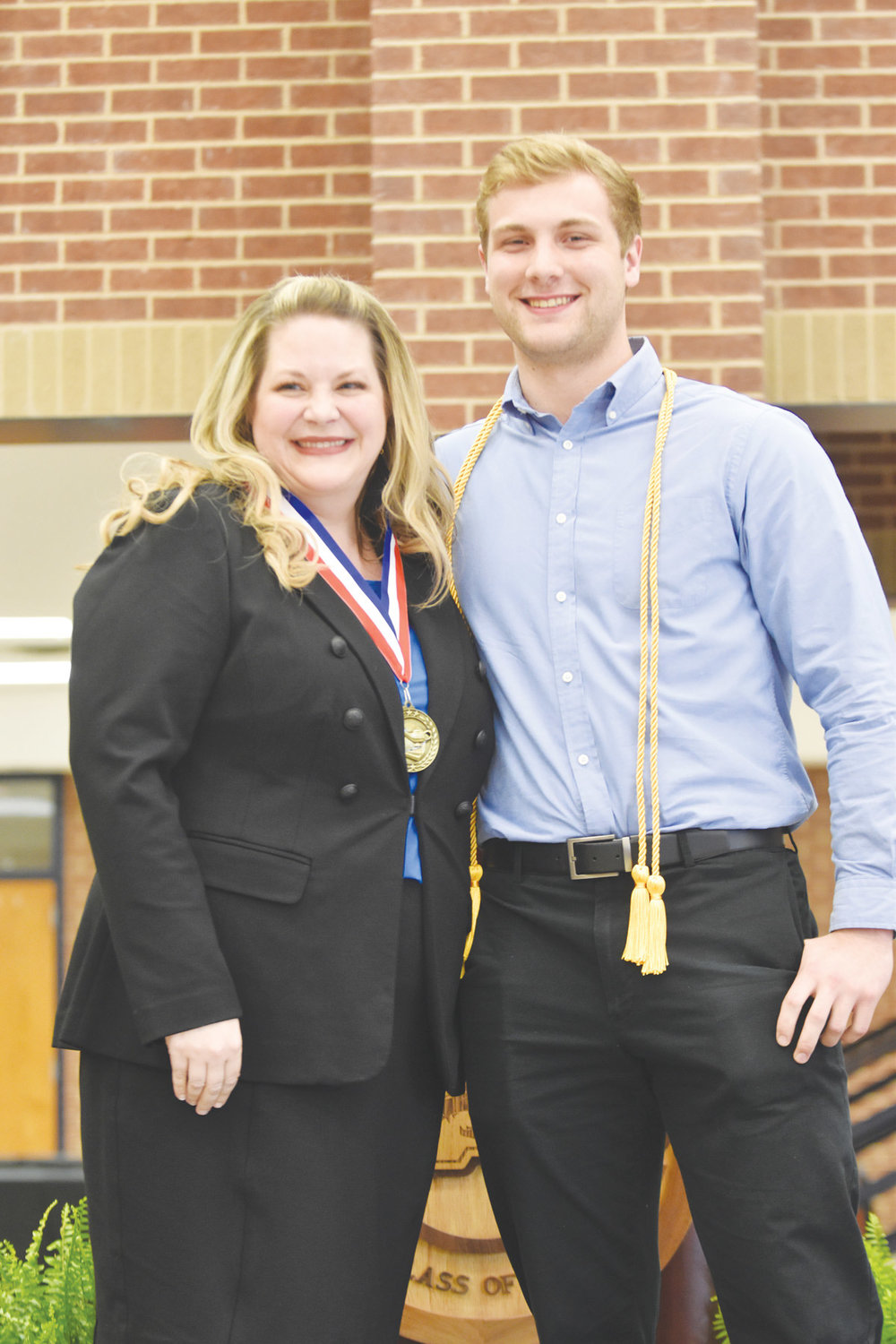 Daniel Bunting is the son of Jason and Stefanie Bunting. Daniel plans to attend Texas A&M University, and get his bachelor’s in Business Administration. He honored Mrs. Amber Wheeler.