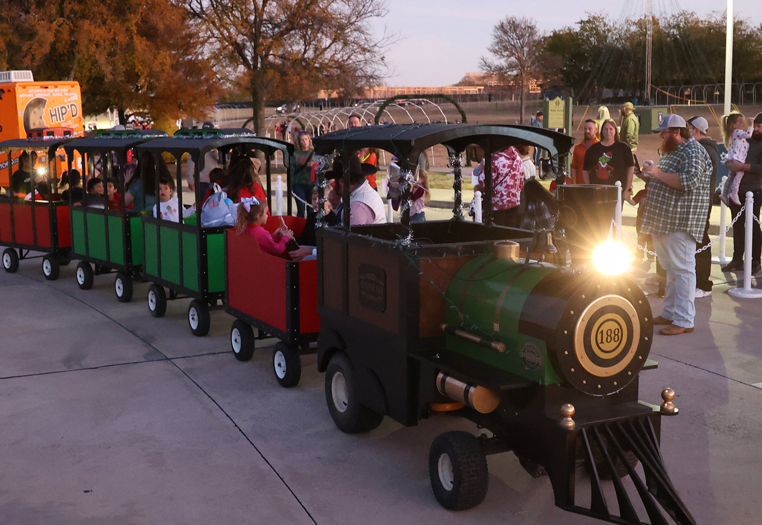 Patrons lined up for the mini train tride.