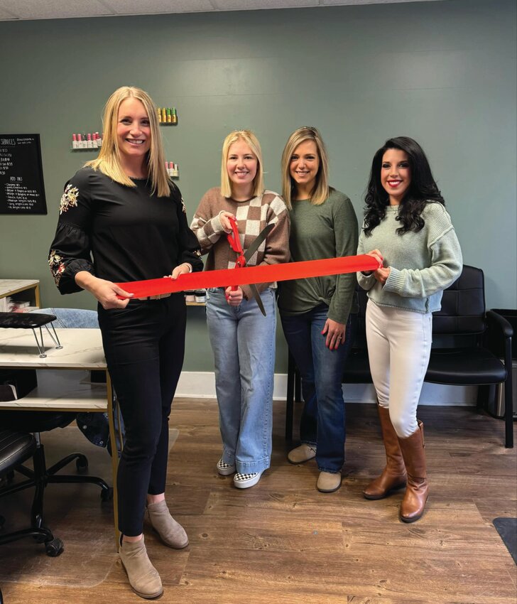 The Chamber of Commerce held a ribbon-cutting for Fayette’s newest business, Beauty by Bella Asbury. Ms. Asbury will operate in the Hair Loft Salon located on the second floor of the Commercial Trust Company building on the square.
Left to right: Taylor McCann (Chamber Secretary), Bella Asbury, Holly Baylor (Owner of The Hair Loft Salon), and Julie Parrish (Chamber Vice President).