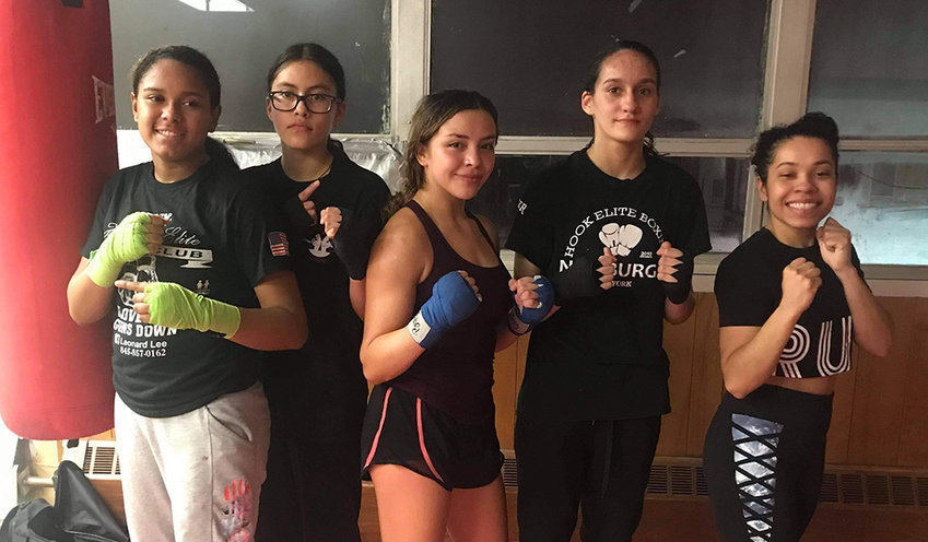 Athletes from Leonard Lee&rsquo;s Hook Elite Boxing have headed to Louisiana for the national championship for boxing.