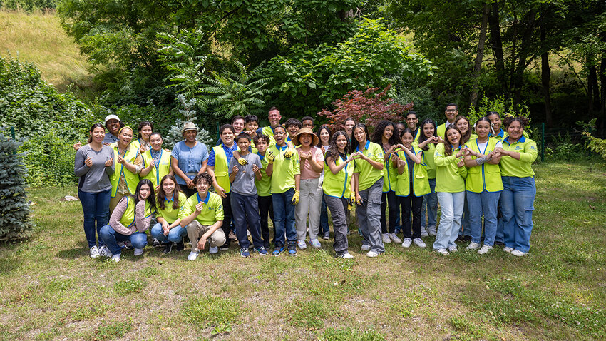 The student volunteer group of World Mission Society Church of God in New Windsor, ASEZ STAR, planted trees on Sunday, June 23 at the church to celebrate its 10-year-anniversary.