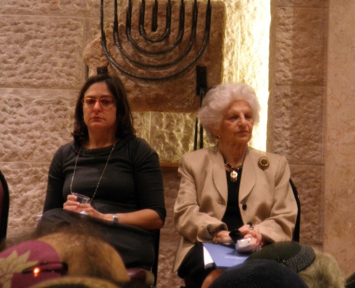 The defender and the survivor: Israeli journalist Caroline Glick and Queens resident Eva Lux Braun, a survivor of Auschwitz. Both spoke at Young Israel of Hillcrest for Shoah commemoration.