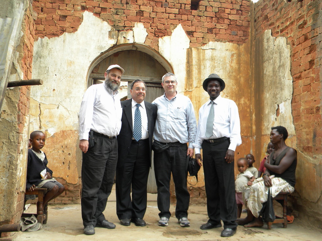Rabbi Dr. Ari Zivotofsky and Dr. Ari Greenspan in Uganda with Rabbi Shlomo Riskin in search of exotic kosher animals.