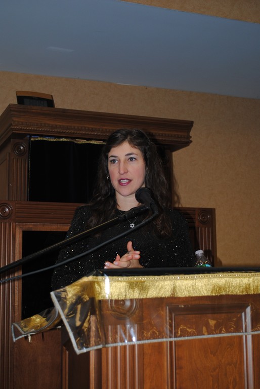 Mayim Bialik impressed the audience with her story of personal observance.