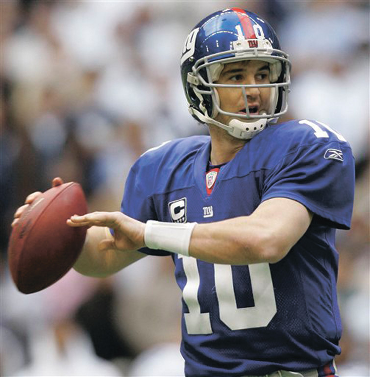 Eli Manning could join the ranks of all-time elite quarterbacks with a second Superbowl win on Sunday.