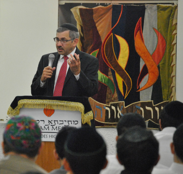 Rabbi Zev Meir Friedman at Rambam Mesivta.