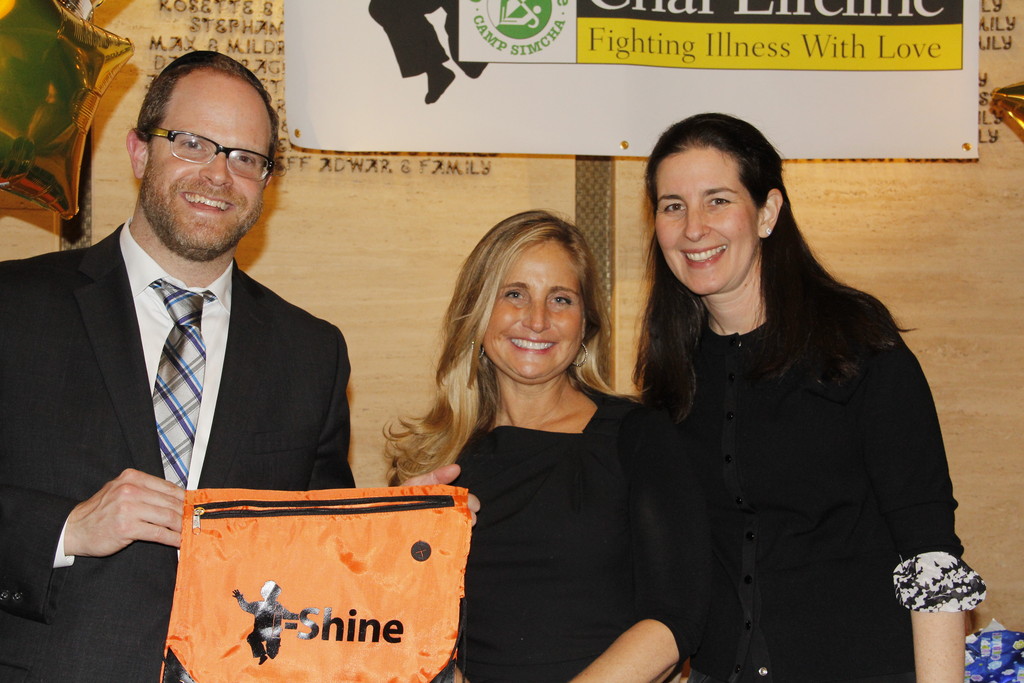 Andy Lauber, Annette Kaufman and Stacy Zrihen of i-Shine.