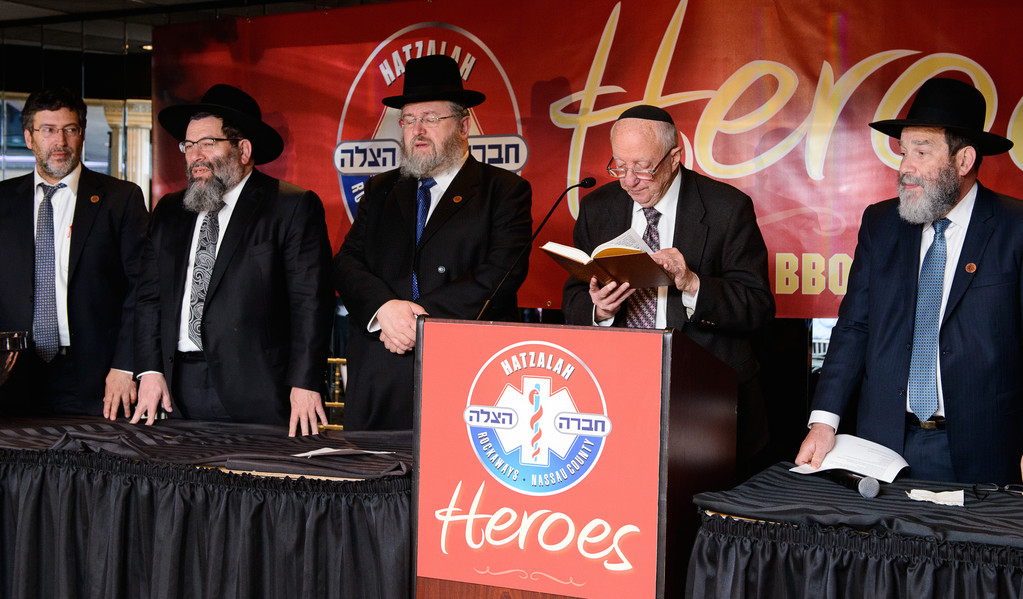 At Sunday's Hatzalah Heroes barbecuse (left to right): Mark Gross, Rabbi Yaakov Bender, Shaya Luzer Wolcowitz, Rabbi M. Lerer, Rabbi Elozer Kanner