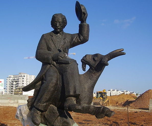 A statue of famed Yiddish writer