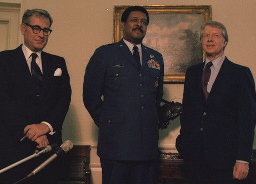 Former American defense secretary Harold Brown (at left, next to Gen. Daniel &quot;Chappie&quot; James and President Jimmy Carter).