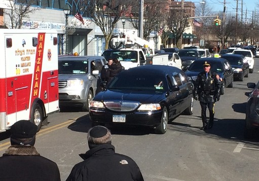 A funeral procession for Cedarhurst Mayor Andrew J. Parsie moved along a sub-freezing Central Avenue on Friday.