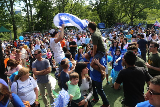 Parade-goers flocked to the Israel Day Concert in Central Park last year. This Sunday, the post-parade show is scheduled to run from 2:30 to 7:30 pm.