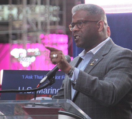 Lt. Col. (Ret.) Allen West at Times Sq. rally.