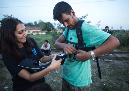 IsraAID has provided baby carriers to refugee families with babies on the Serbia-Hungary border.