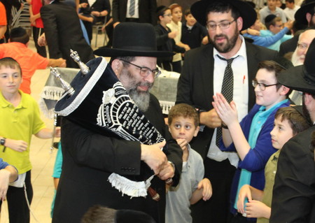 Rav Yaakov Bender (left), Rosh HaYeshiva; and Rav Dovid Frischman, menahel of the Middle School.