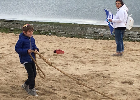 On the temporarily-renamed &quot;Tel Aviv Beach&quot; in Port Washington, children flew kites and played tug of war at Israelfest on Sunday, May 7.