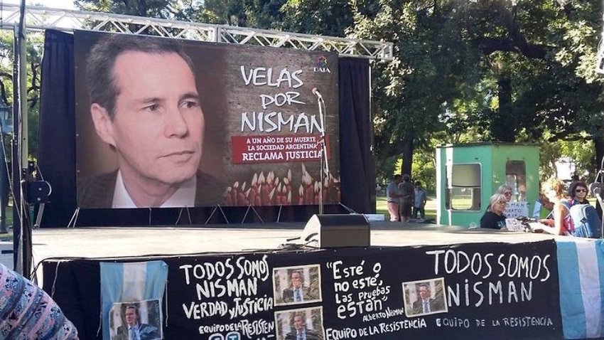 In January 2016, a protest in Buenos Aires marked the one-year anniversary of the death of Alberto Nisman, the Argentine federal prosecutor who was investigating the AMIA Jewish center bombing.