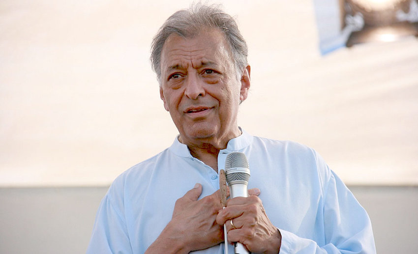 Zubin Mehta conducts an open-air concert by the Israel Philharmonic Orchestra near the border with Gaza to show solidarity with Israel Defense Forces&rsquo; soldier Gilad Shalit, who had been taken captive by Hamas, July 5, 2010.