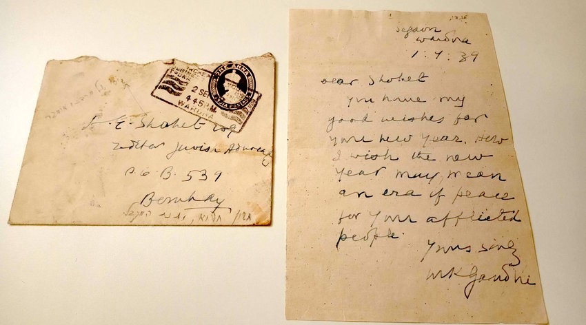 A Rosh Hashanah greeting written by Mahatma Gandhi on Sept. 1, 1939 to A.E. Shohet, the head of the Bombay Zionist Association, and its envelope recently were discovered by the National Library of Israel.