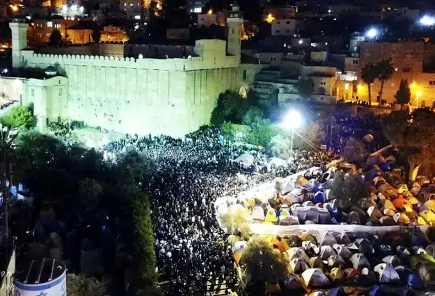 As many as 50,000 of Jews converged on Hebron for Parshat Chaeyi Sarah, many camping in tents.
