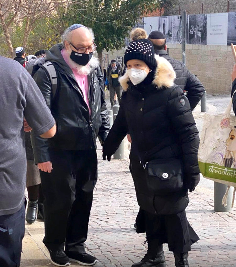 Our photographer spotted Jonathan and Esther Pollard as they strolled holding hands on Agripas St. in Jerusalem, near the Machane Yehuda shuk, earlier this year.