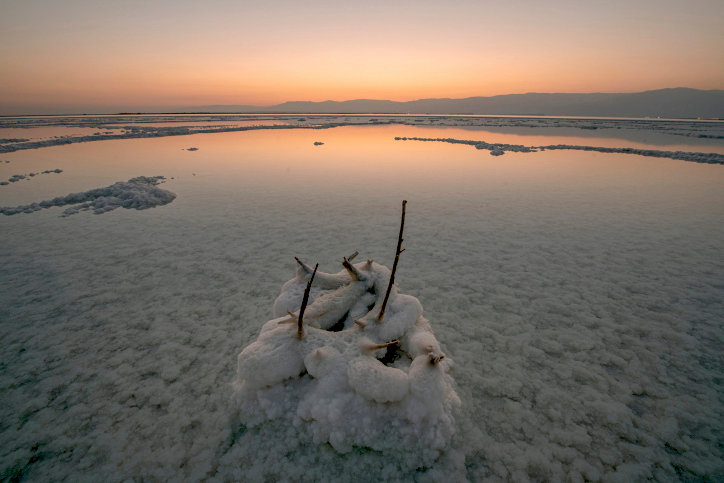 View of salt formations on the Dead Sea shore in 2020.