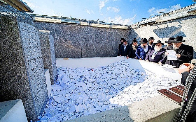 Chabad-Lubavitch emissaries from around the world gathered at the Ohel in Old Montefiore Cemetery in Springfield Gardens, the Rebbe&rsquo;s resting place.