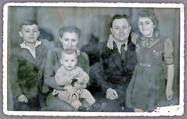 Susi Hilsenrath, now Susan Hilsenrath Warsinger (on far right, with her brother, Joseph, on the far left), was taken by a stranger to France, not knowing if she&rsquo;d ever see her parents again. She doesn&rsquo;t remember saying goodbye.