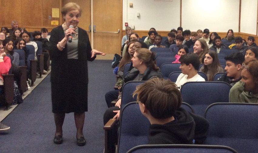 Marion Blumenthal Lazan discussing her story to students from Woodmere Middle School