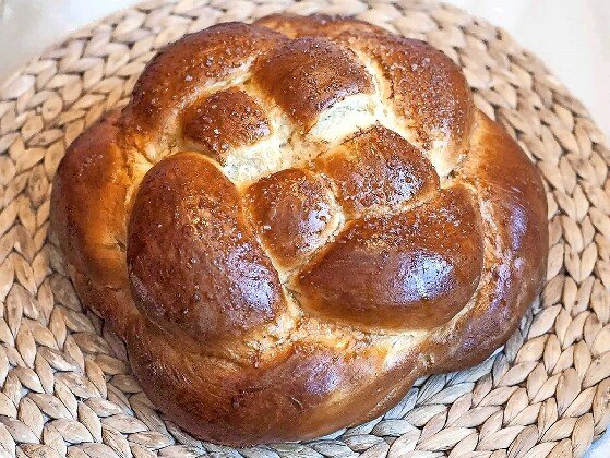 Round challah for the holidays.